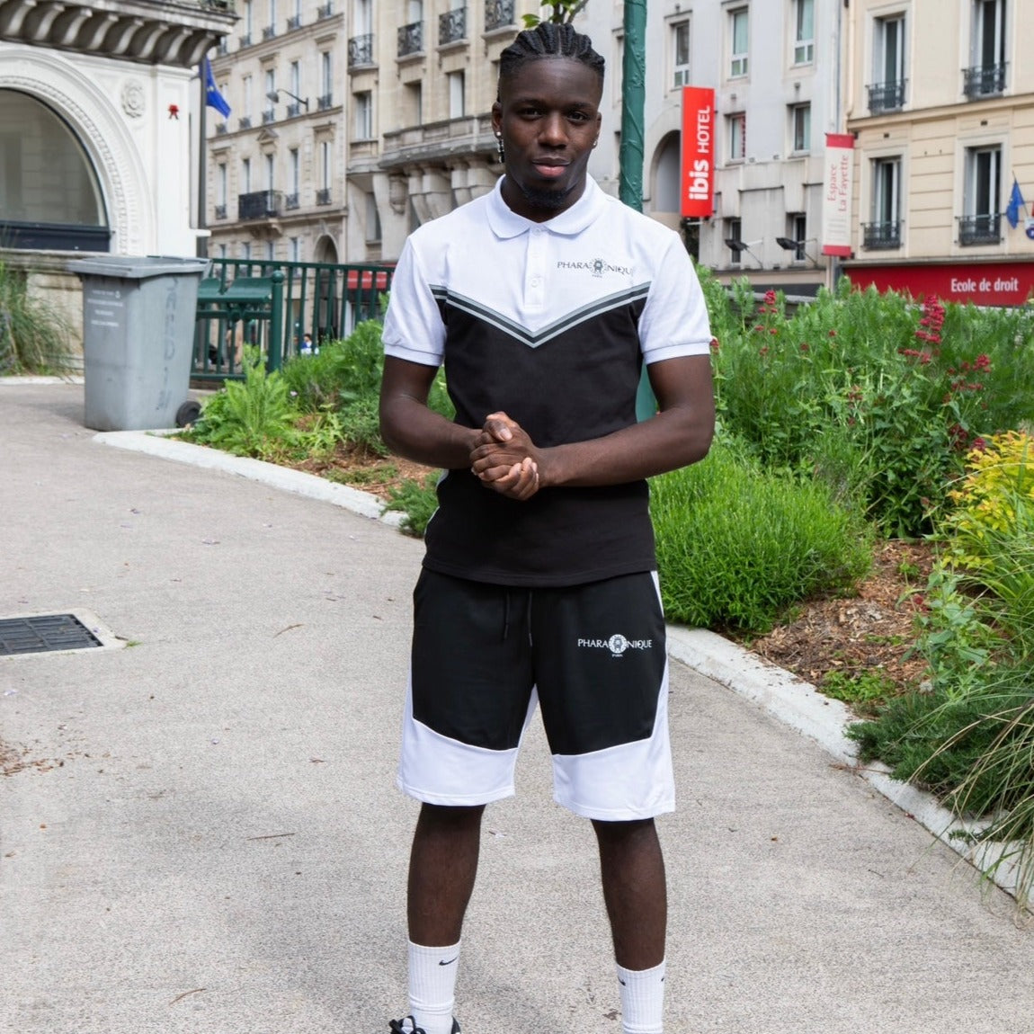 Pharaonique - Ensemble Short et Polo Noir et Blanc